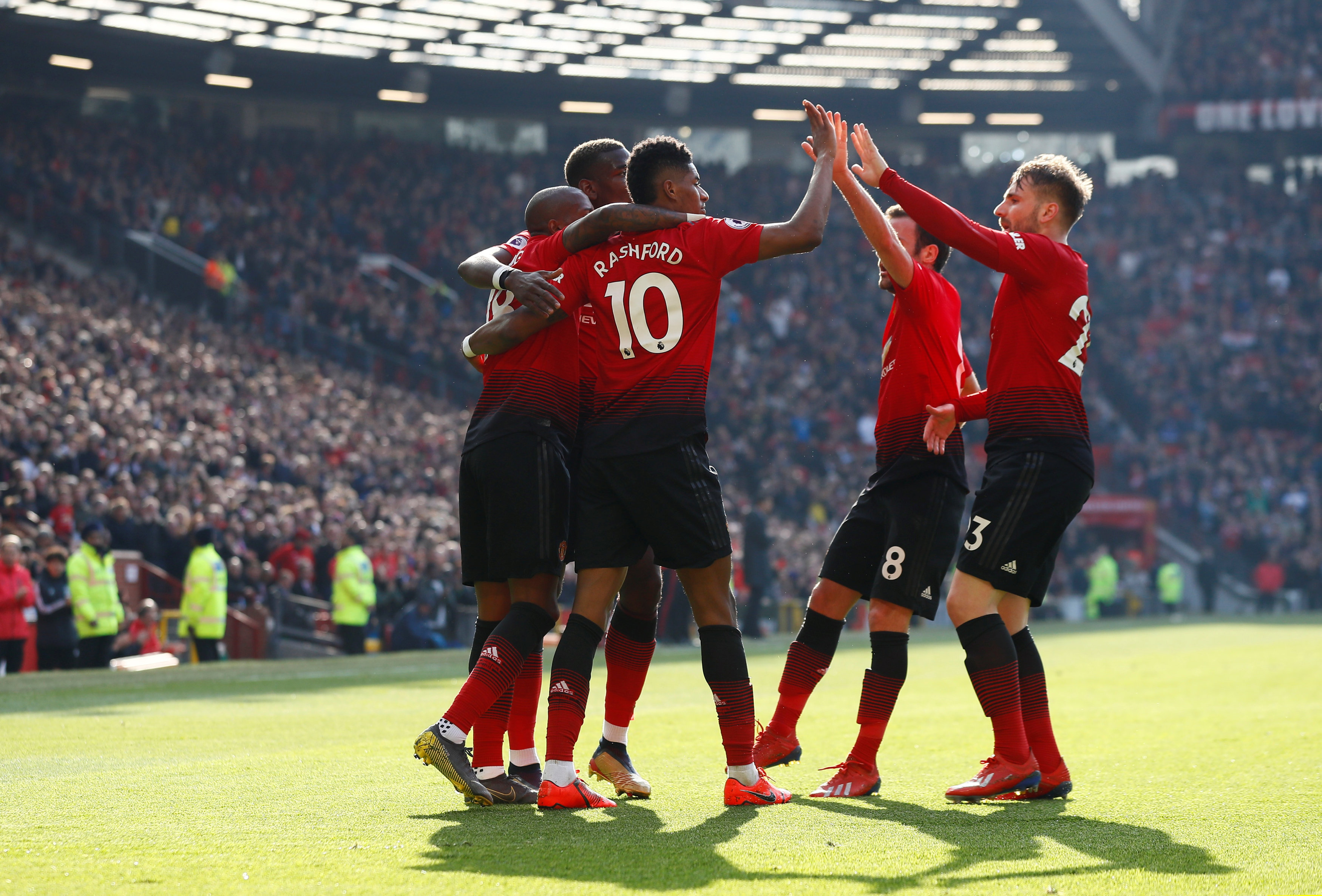 队的士气和 队的士气和